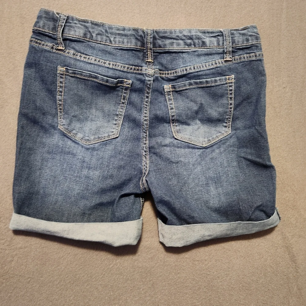 There Abouts Size 16 Blue jorts